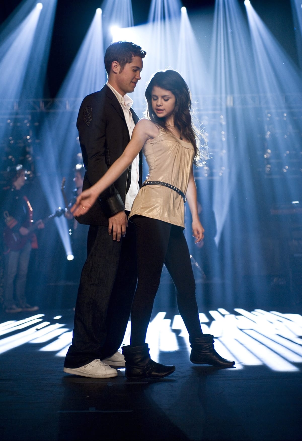 Amelia Randal was used as a stunt double for Selena Gomez during the film's ending dance competition scene