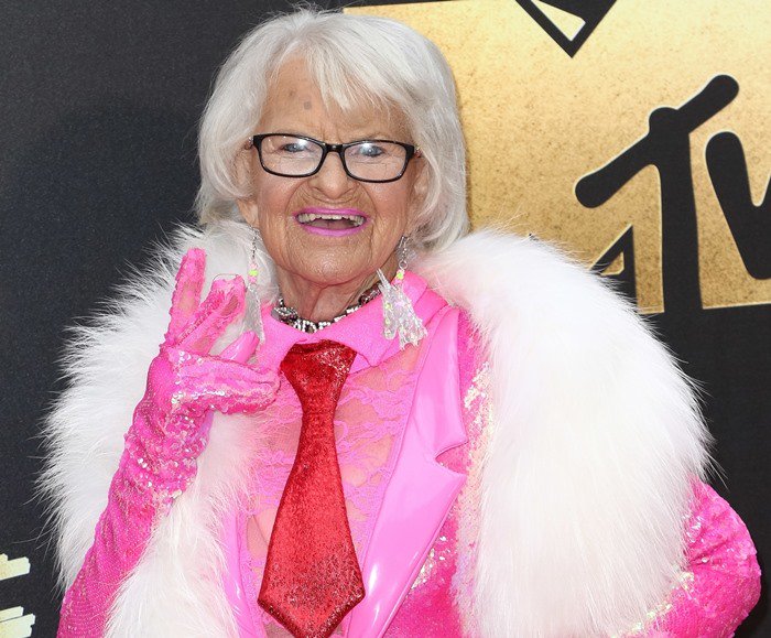 Helen Ruth Van Winkle, aka Baddie Winkle, shows off her natural white hair at the 2016 MTV Movie Awards