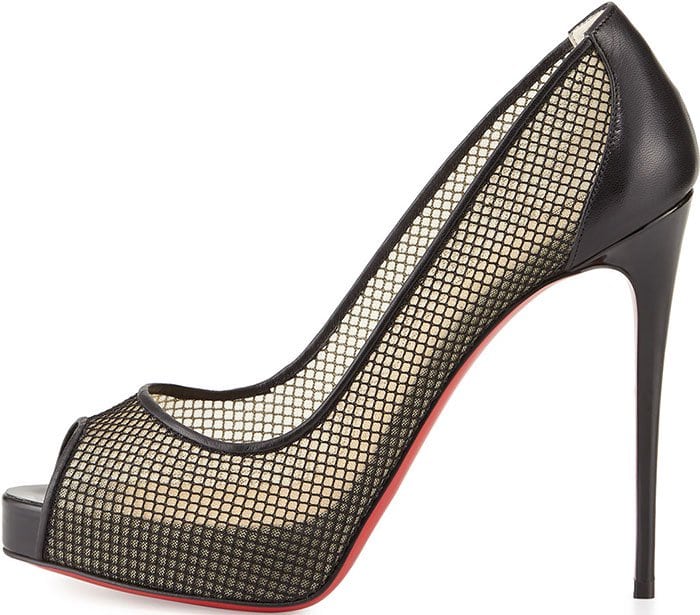 Christina Aguilera in Christian Louboutin 'Very Rete' Pumps