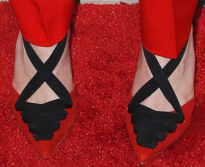 Emilia Clarke's feet in unreleased Kurt Geiger pumps