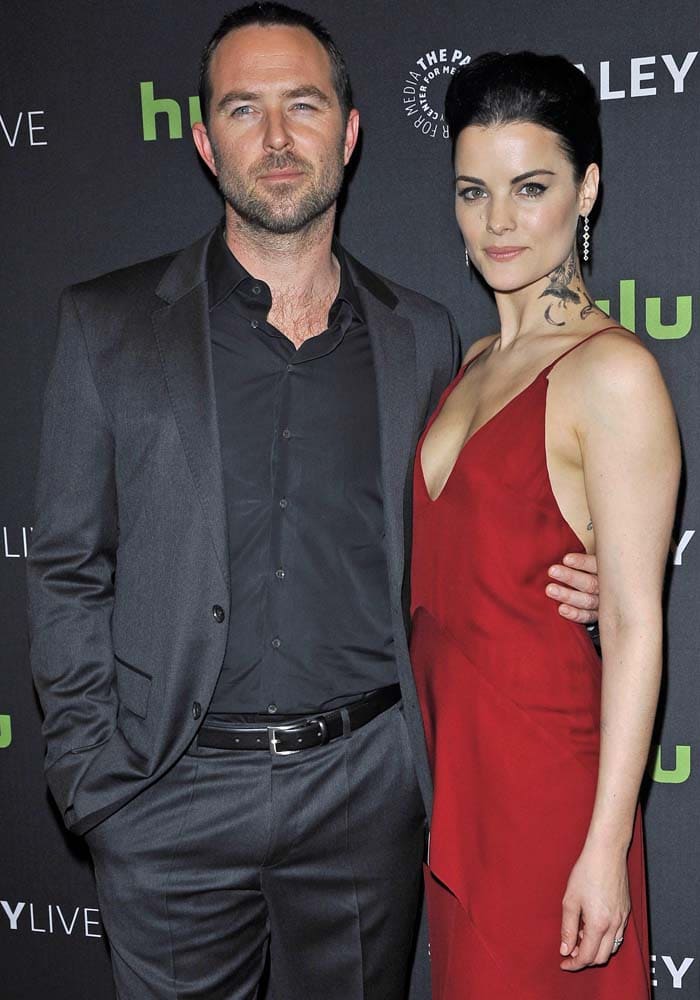 Jaimie Alexander hits the red carpet with "Blindspot" Australian co-star Sullivan Stapleton