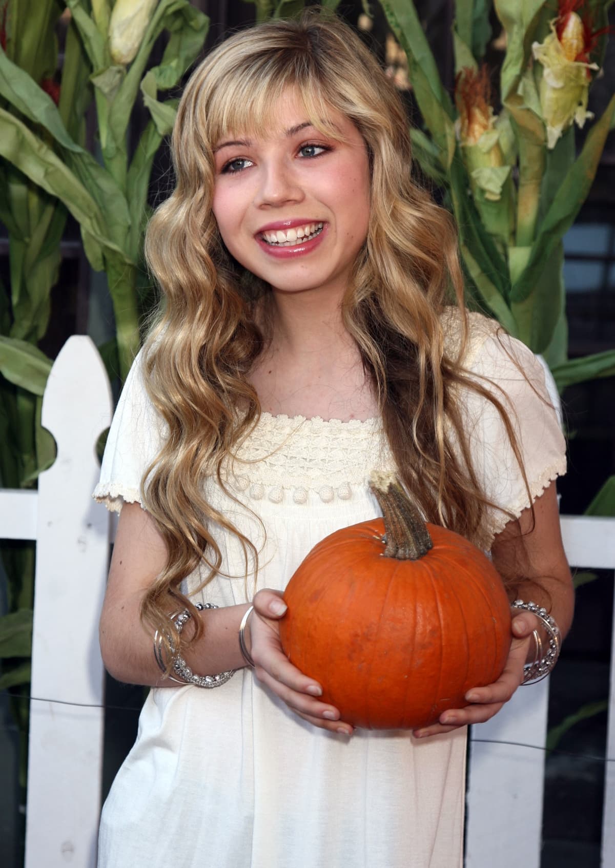Jennette McCurdy says she was forced by her mom to become a child actress