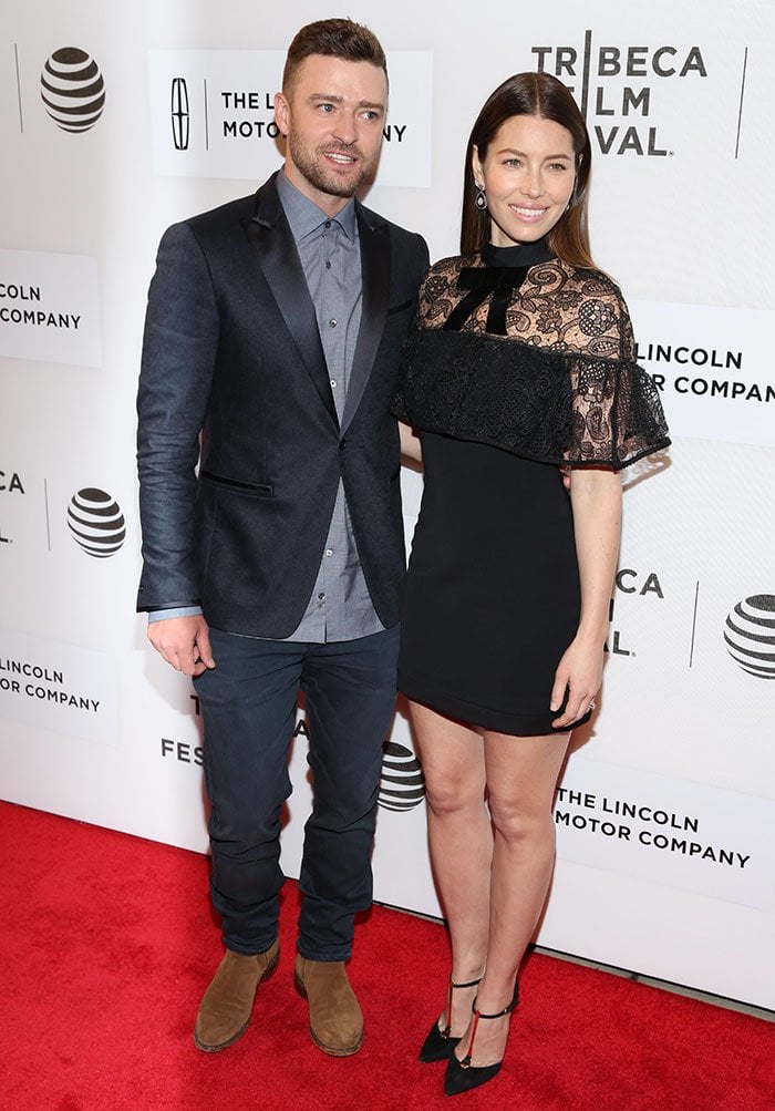 Justin Timberlake and Jessica Biel pose for photos on the red carpet