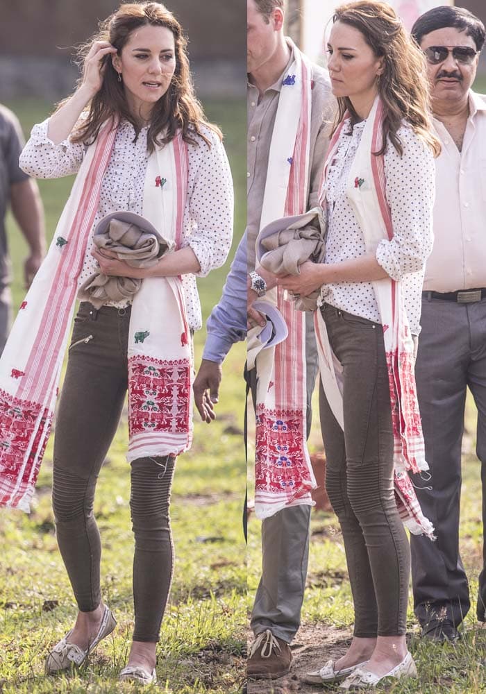 Kate Middleton wears Zara skinny jeans and an RM Williams button-up during a National Park tour in India