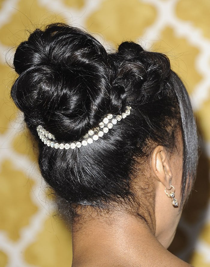 Kerry Washington accentuates her updo with a diamond accent