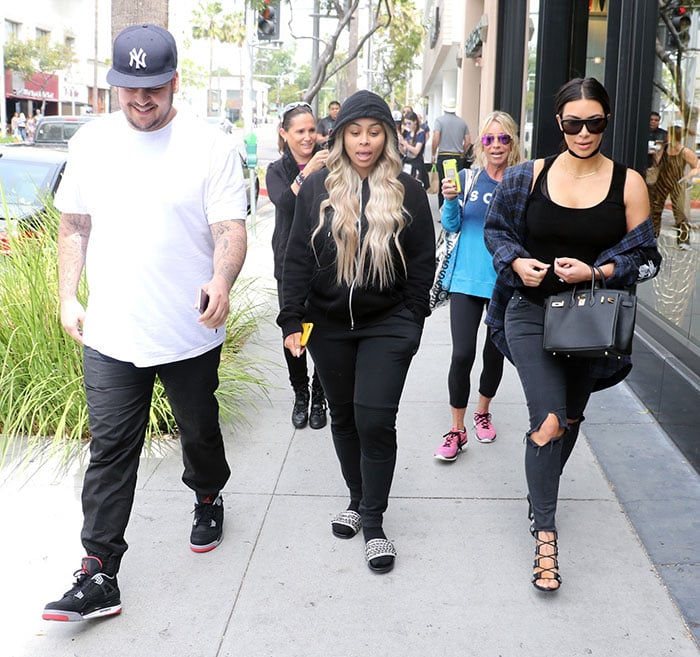 Kim Kardashian, Rob Kardashian, and Blac Chyna have lunch at Nate 'n Al's in Beverly Hills on April 26, 2016