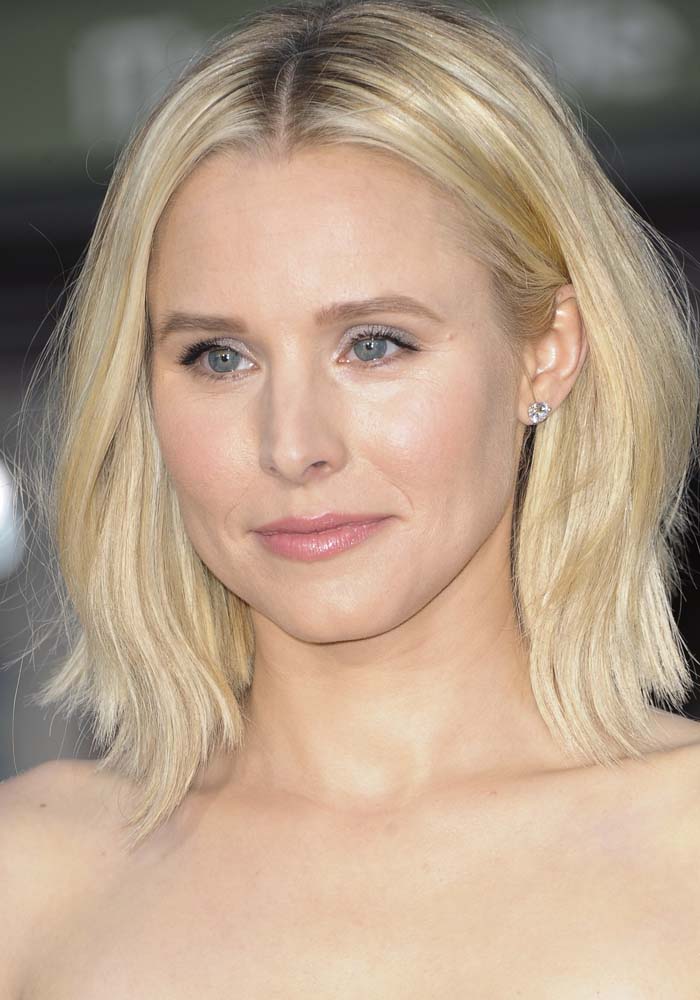 Kristen Bell center parts her hair for the world premiere of "The Boss"