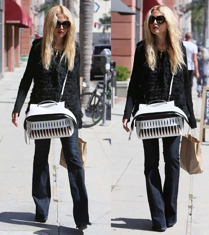 Rachel Zoe toting one of her favorite handbags