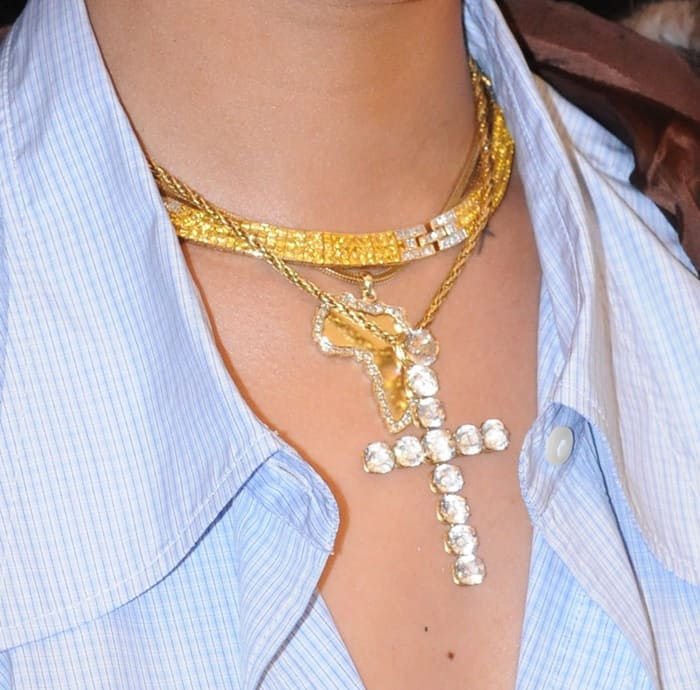 Rihanna's $60,000 diamond cross necklace from luxury jewelry brand Le Vian