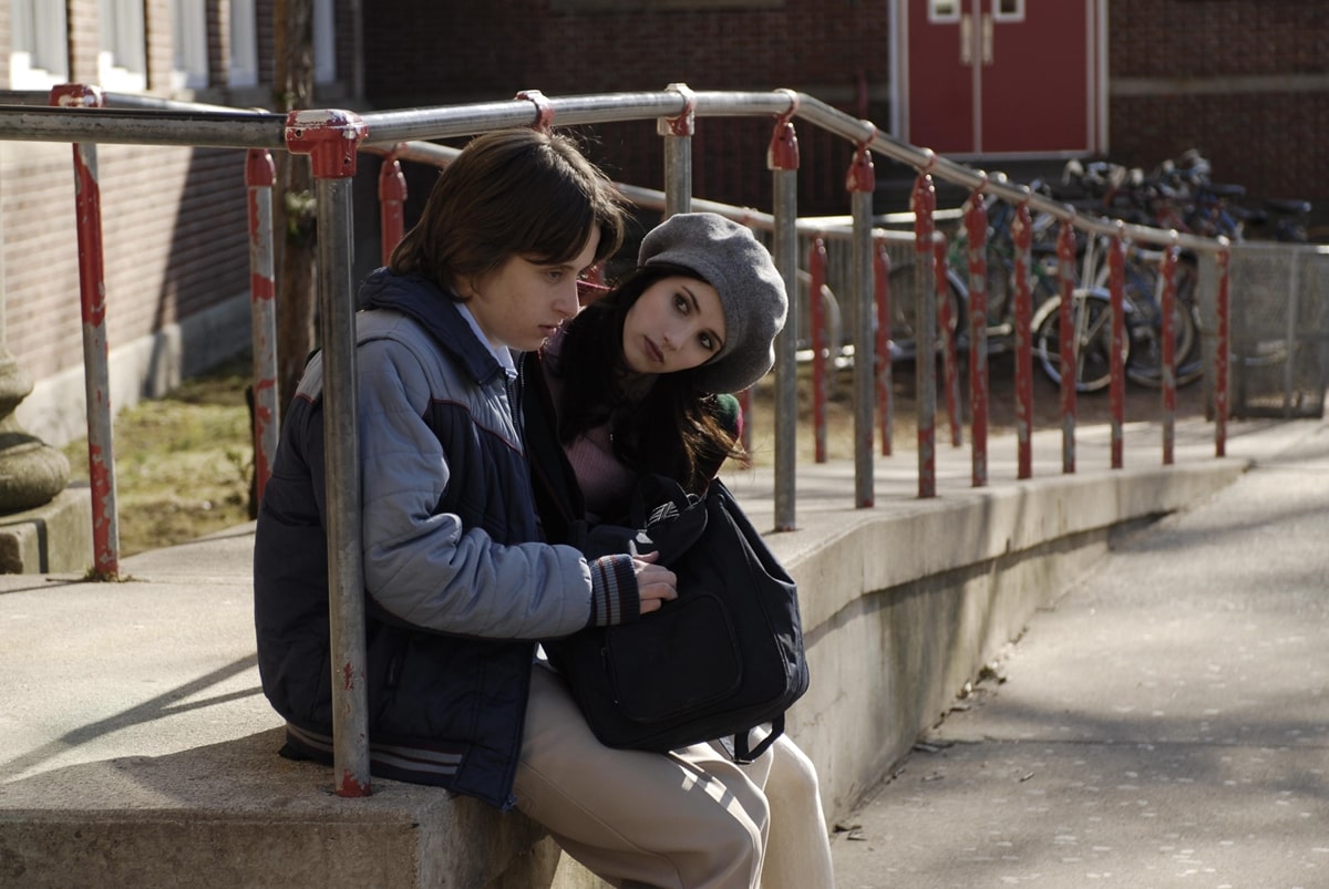 Rory Culkin as Scott Bartlett and Emma Roberts as Adrianna Bragg in the 2008 American comedy-drama film Lymelife