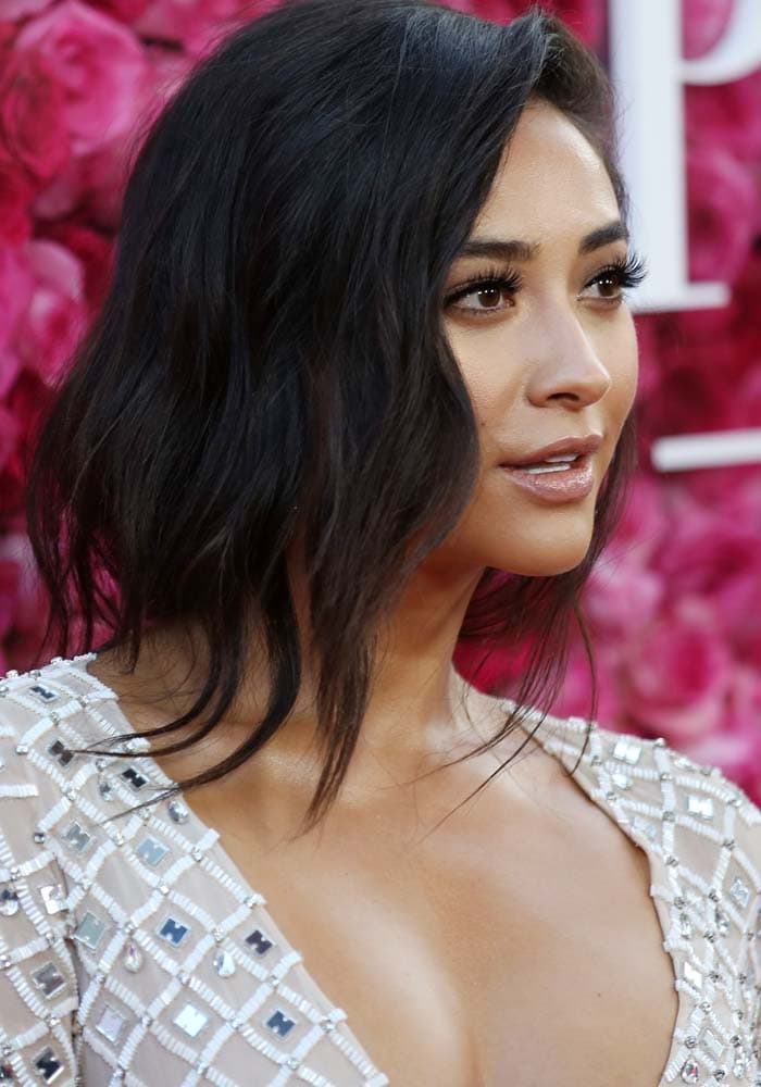 Shay Mitchell braids her hair for the Open Roads world premiere of "Mother's Day"