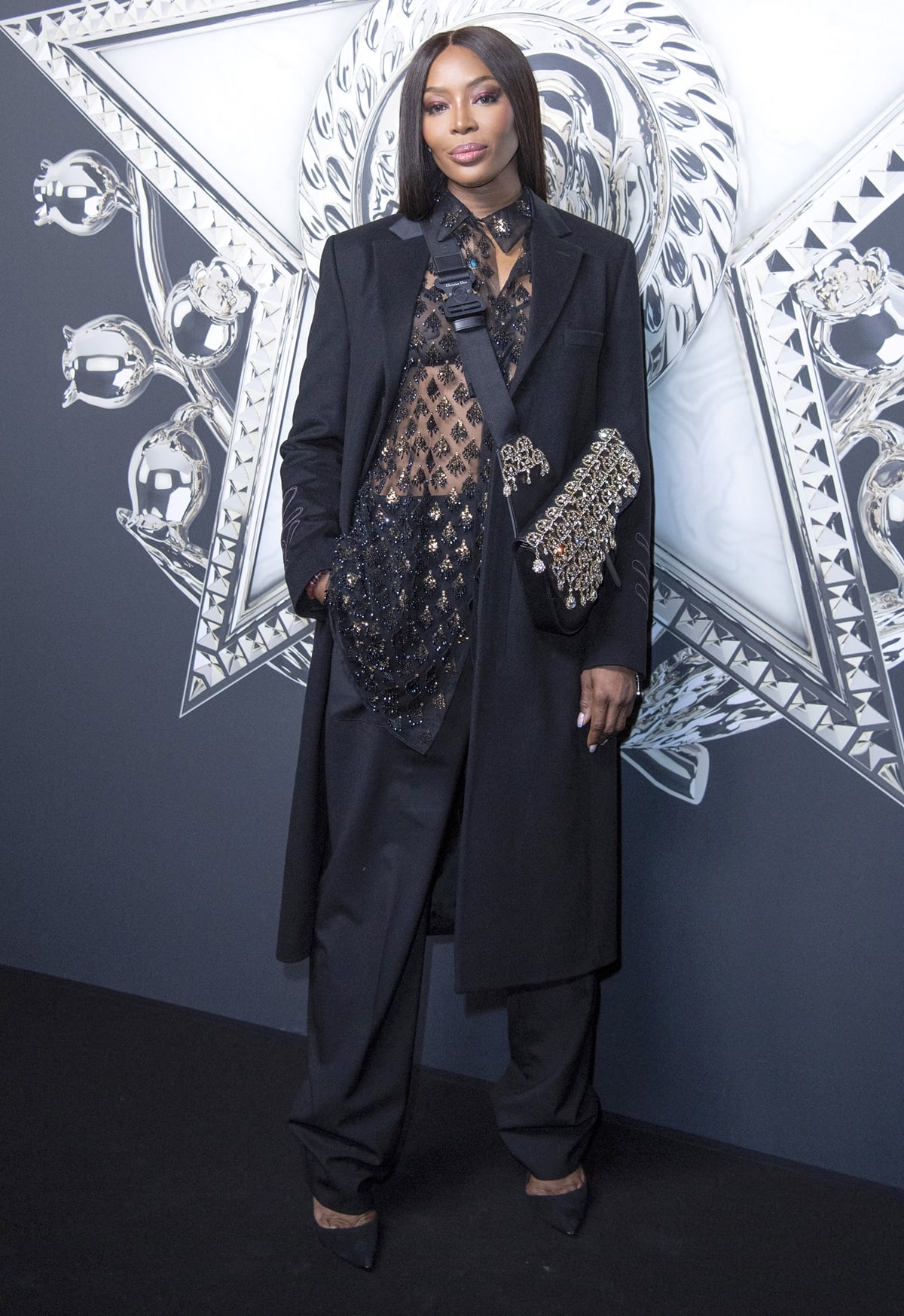 Naomi Campbell attends the Dior Homme Fall/Winter 2022/2023 show