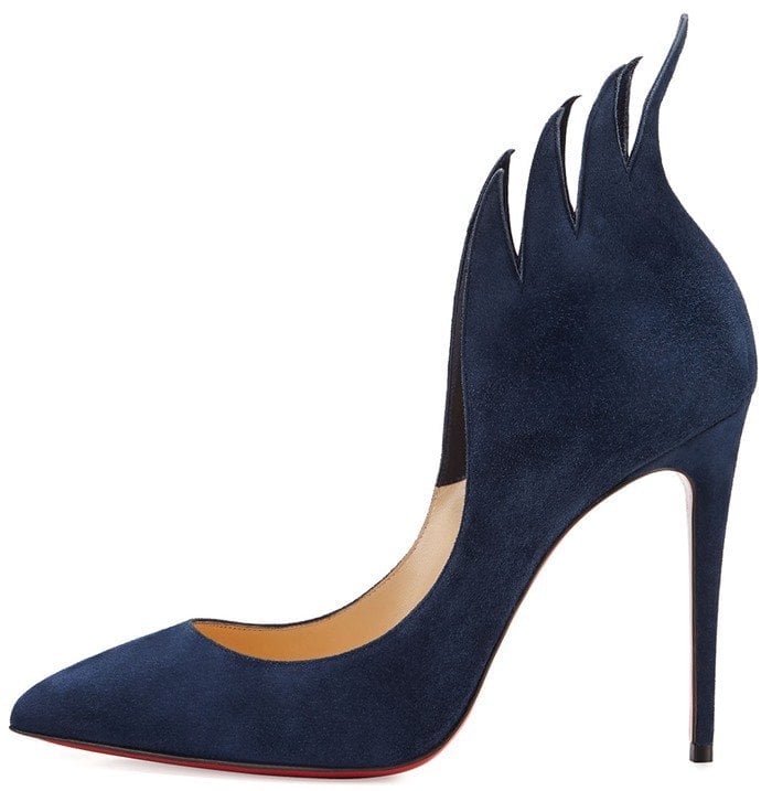 The Victorina has a slim heel that measures approximately 100 mm and a risen heel with flame detailing