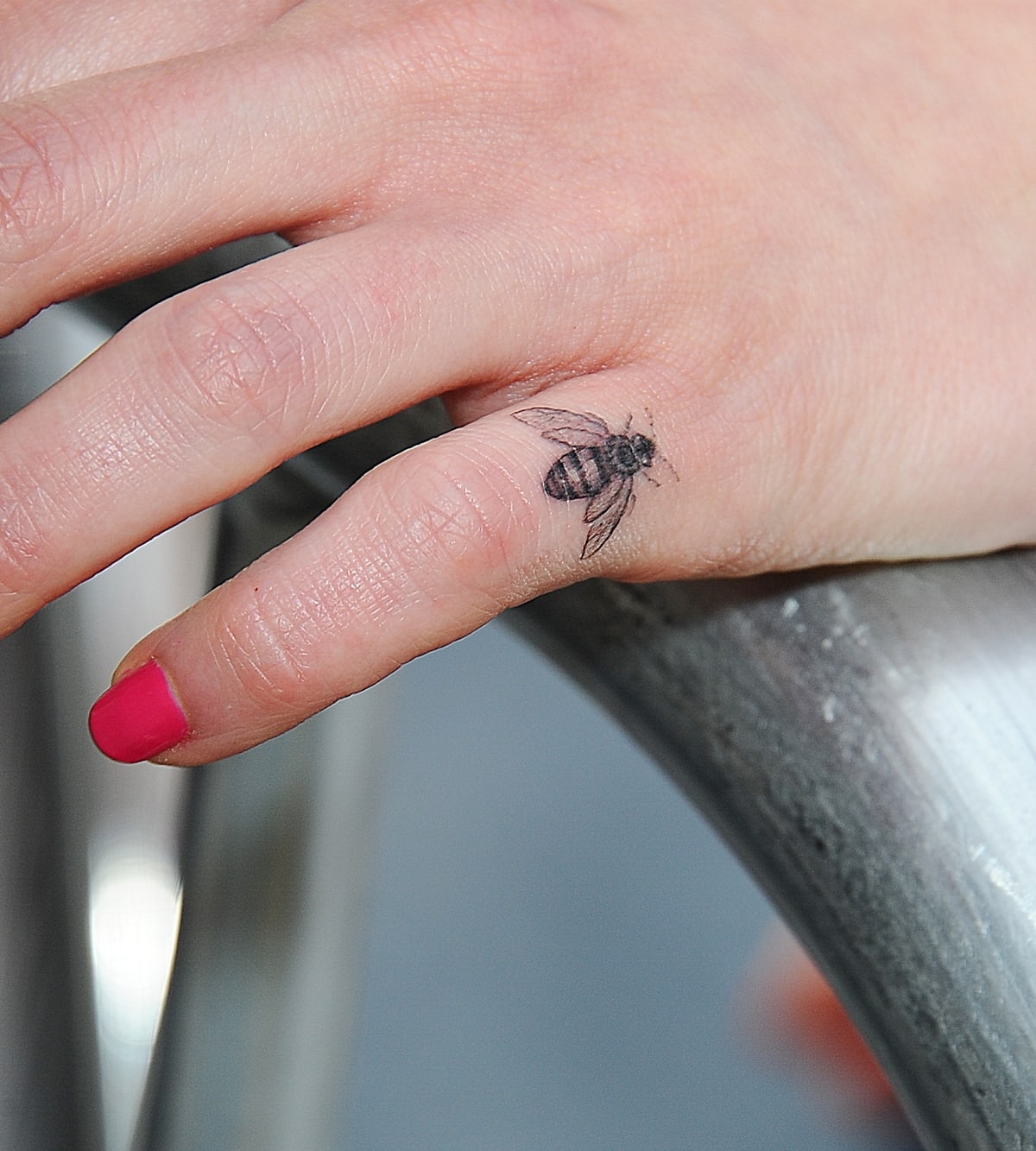 After filming Me Before You, Emilia Clarke got a bumblebee tattoo inked on her finger