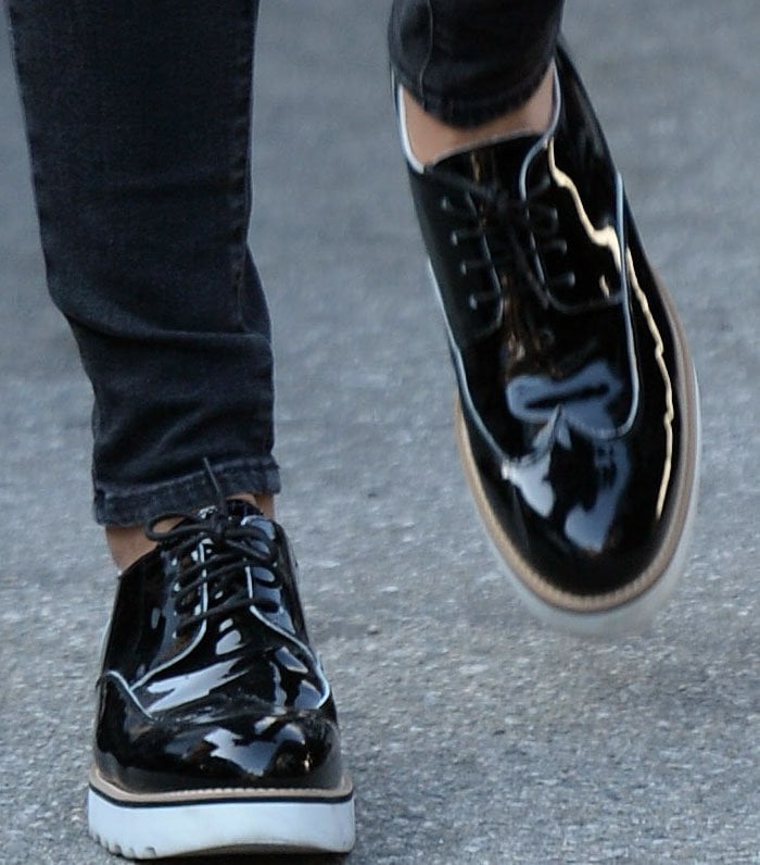 Heidi Klum runs to her salon appointment in patent leather Hogan brogues