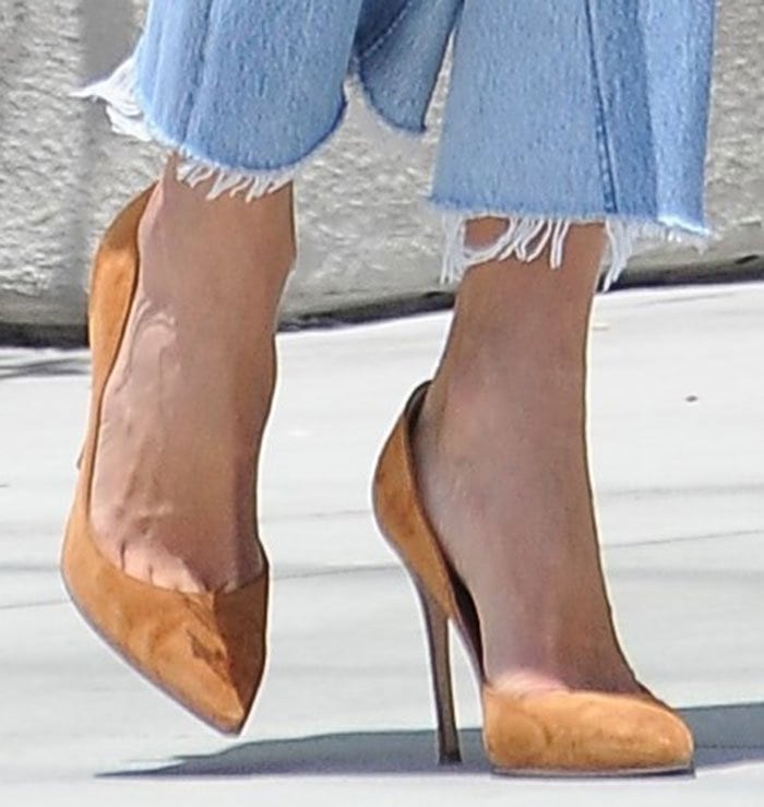 Alessandra Ambrosio's feet in suede Gianvito Rossi pumps