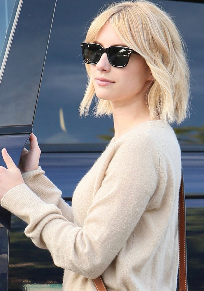 Emma Roberts leaving Nine Zero One Salon with a fresh cut in West Hollywood on June 11, 2016