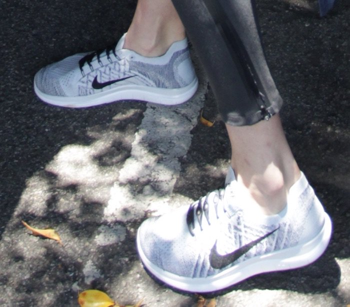 Gigi Hadid's feet in Nike sneakers