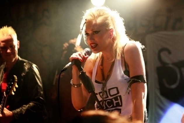 Gwen Stefani and her No Doubt bandmates made a cameo during an episode of Gossip Girl