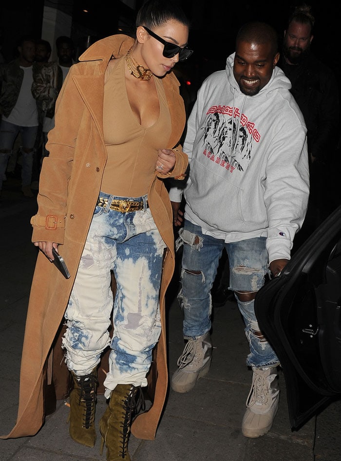 Kim Kardashian Hakkasan Kanye Yeezy 4