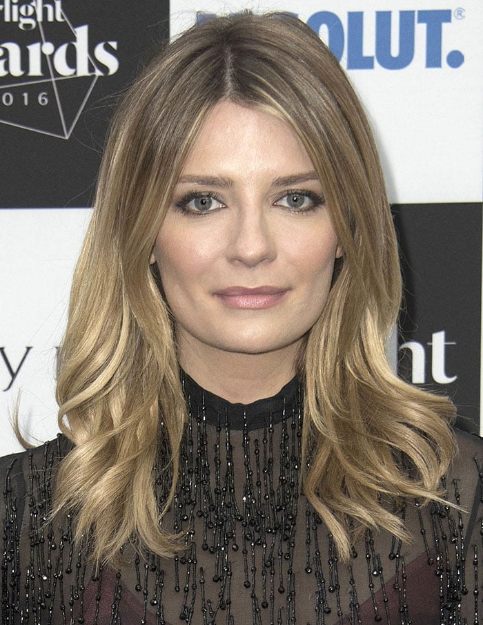 Mischa Barton wears her blonde hair down at the 2016 Stylight Awards