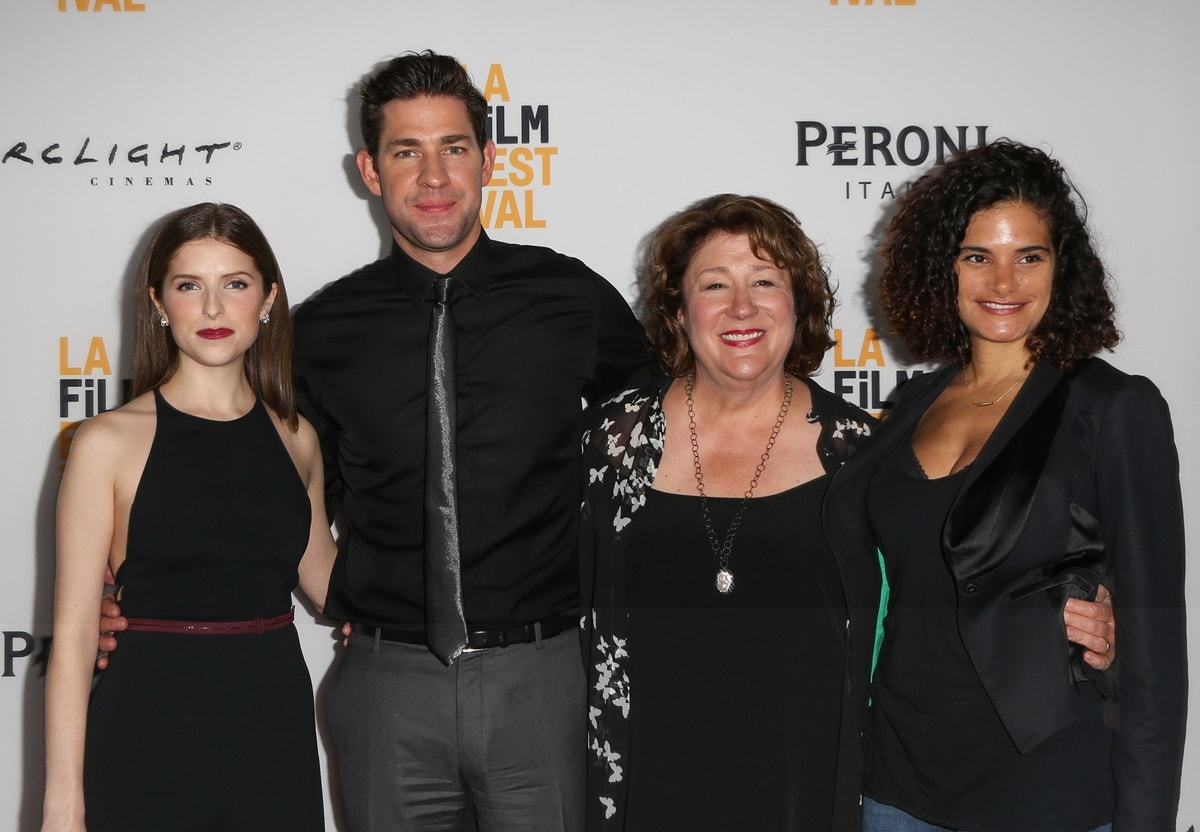 The Hollars stars an ensemble cast led by Krasinski, starring Anna Kendrick, Margo Martindale, and Ashley Dyke as the leading female characters