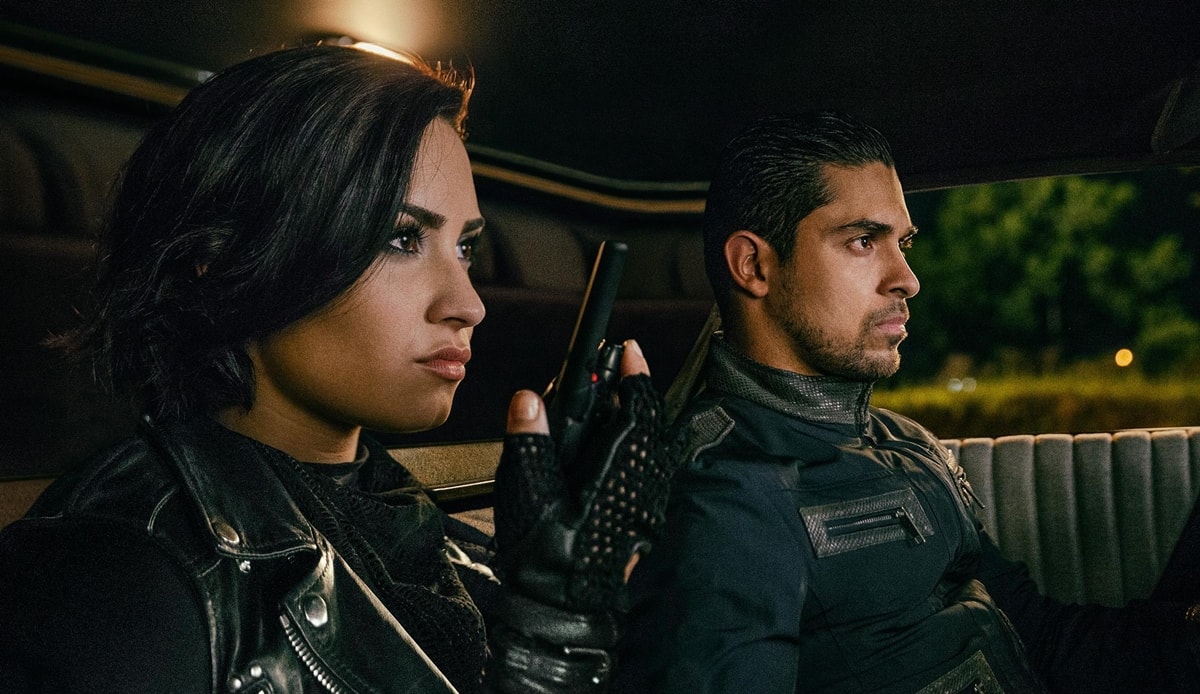 Wilmer Valderrama as Carlos Madrigal and Demi Lovato as Maia in the American horror television series From Dusk till Dawn: The Series