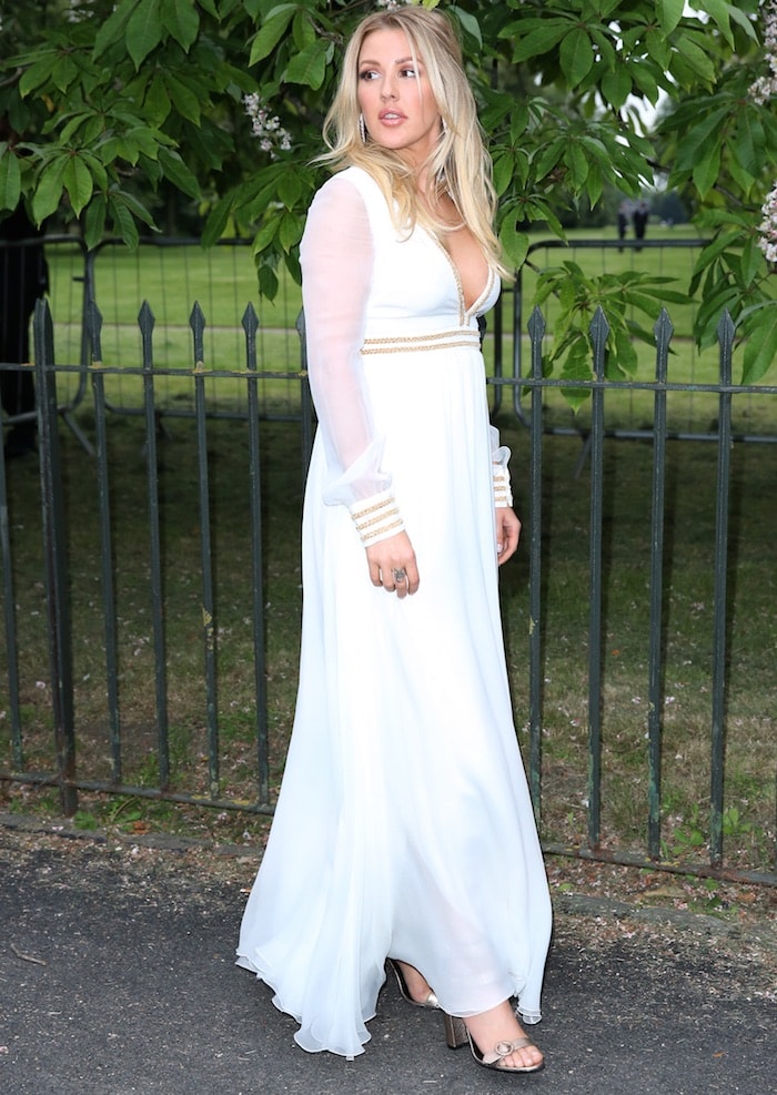 Ellie Goulding arrives at London's Kensington Gardens in a Tommy Hilfiger Fall 2016 Ready to Wear dress