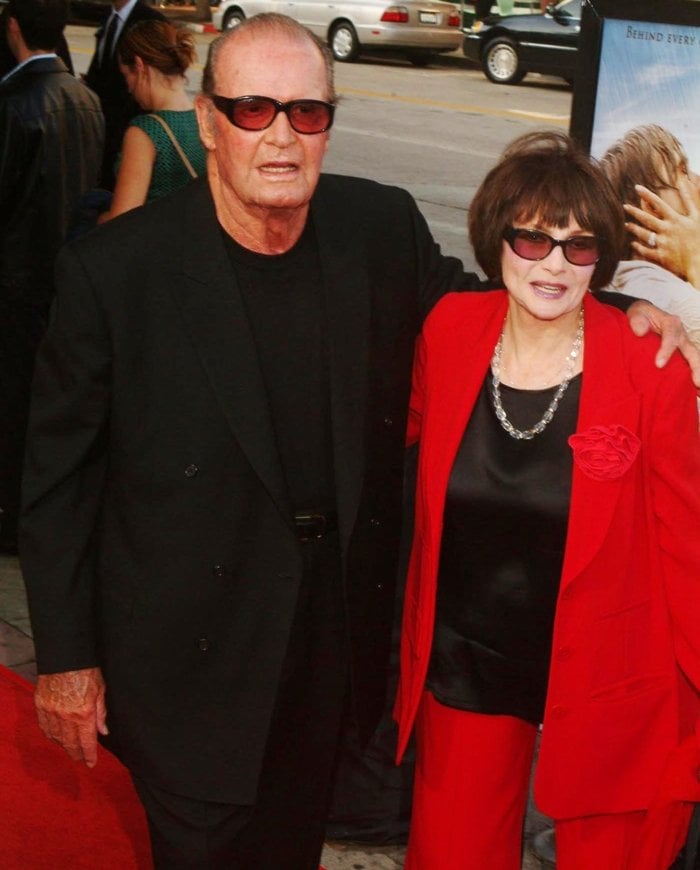 James Garner and his wife Lois Clarke during The Notebook premiere