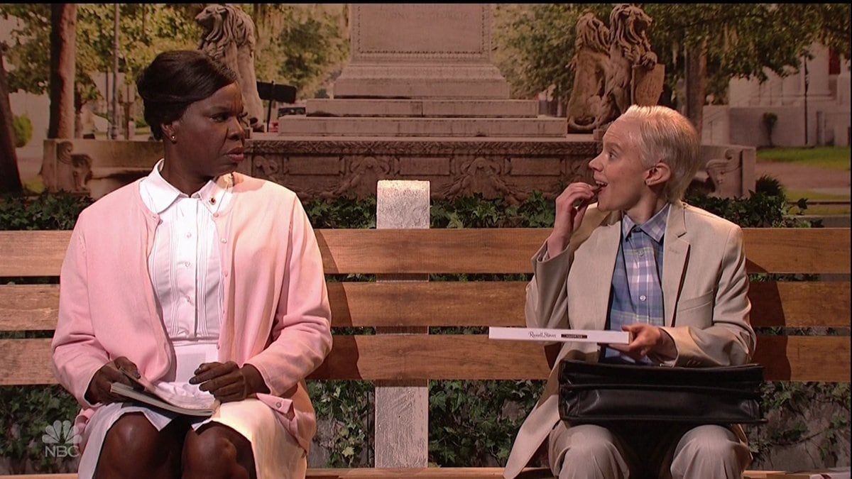 Attorney General Jeff Sessions (Kate McKinnon) chats with a stranger (Leslie Jones) at a bus stop in an SNL skit