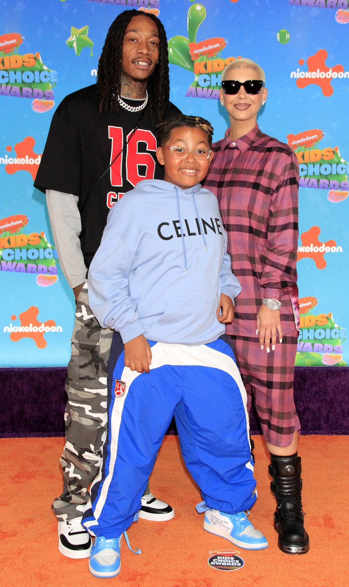 Wiz Khalifa, Sebastian Taylor Thomaz, and Amber Rose arrive at Nickelodeon's 2023 Kids' Choice Awards