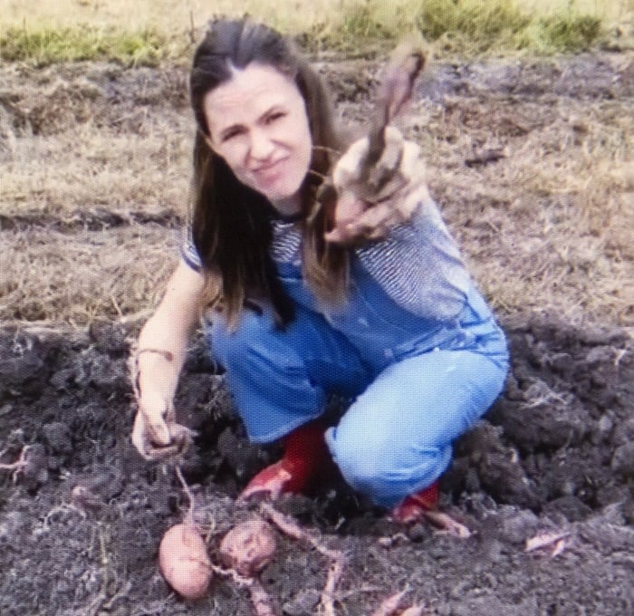 Jennifer Garner digging up sweet potatoes on her San Diego farm Once Upon A Farm