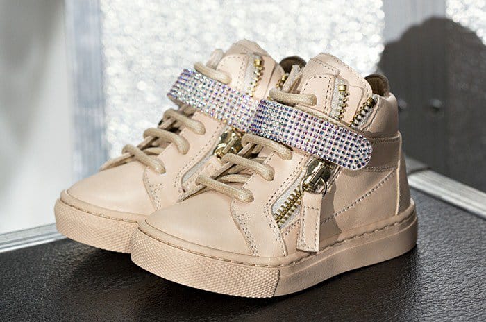 Giuseppe Zanotti Dolly