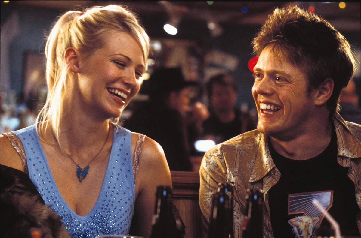 Kris Marshall as Colin and January Jones as Jeannie in the 2003 Christmas romantic comedy film Love Actually