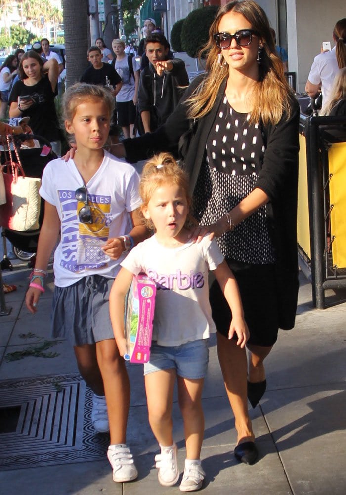 Jessica Alba goes shopping with her two daughters Honor and Haven at Tom’s Toys