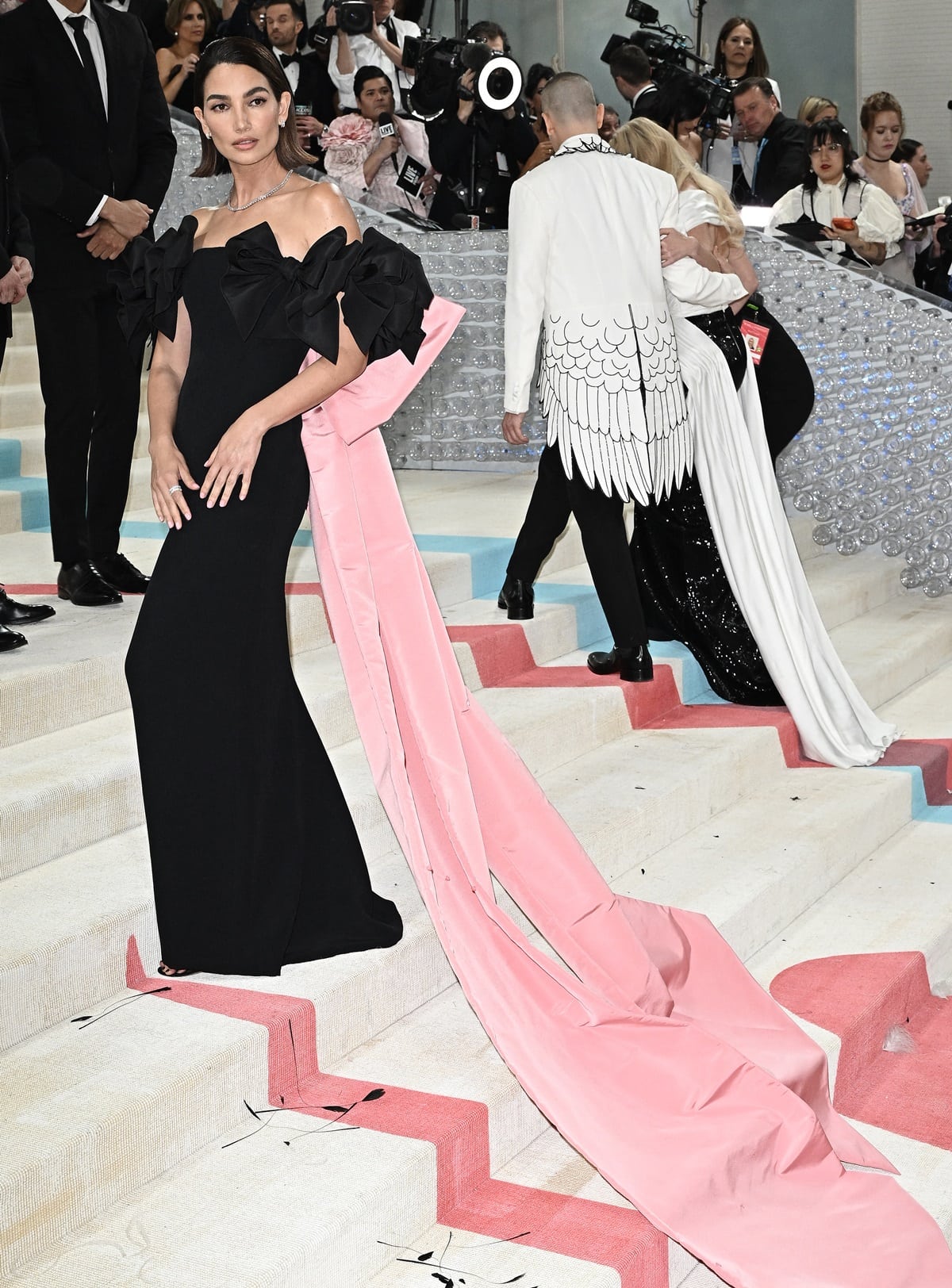 Lily Aldridge wowed in a chic Oscar de la Renta gown inspired by Karl Lagerfeld's designs at the 2023 Met Gala Celebrating "Karl Lagerfeld: A Line Of Beauty"