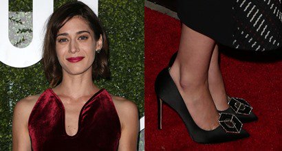 Lizzy Caplan Feet