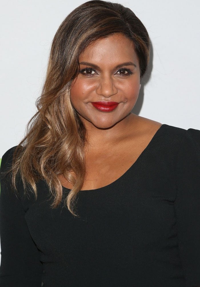 Mindy Kaling wears her hair down at the Hulu TCA Summer 2016 event