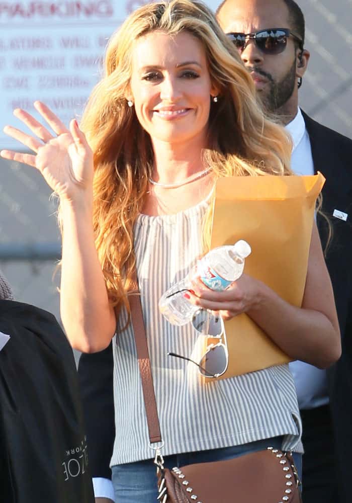 Cat Deeley showcased a laid-back style arriving at the ABC Studios for "Jimmy Kimmel Live!" in Los Angeles