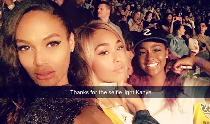 While Joan Smalls enjoyed the Kanye West performance alongside her friends Jordyn Woods and Justine Skye, the rapper illuminated the crowd with a burst of dazzling lights