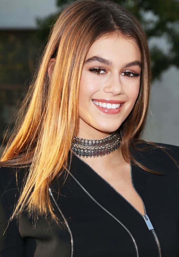 Kaia Gerber's metallic choker added that distinct touch of fashion-forward edge