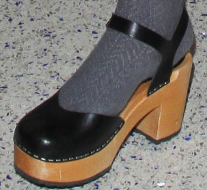 Sarah Jessica Parker arrived in a pair of Swedish Hasbeens "Krillan" clogs
