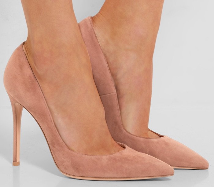 Gianvito Rossi Pumps in Praline Suede