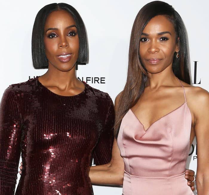 Kelly poses with Destiny's Child co-member Michelle Williams