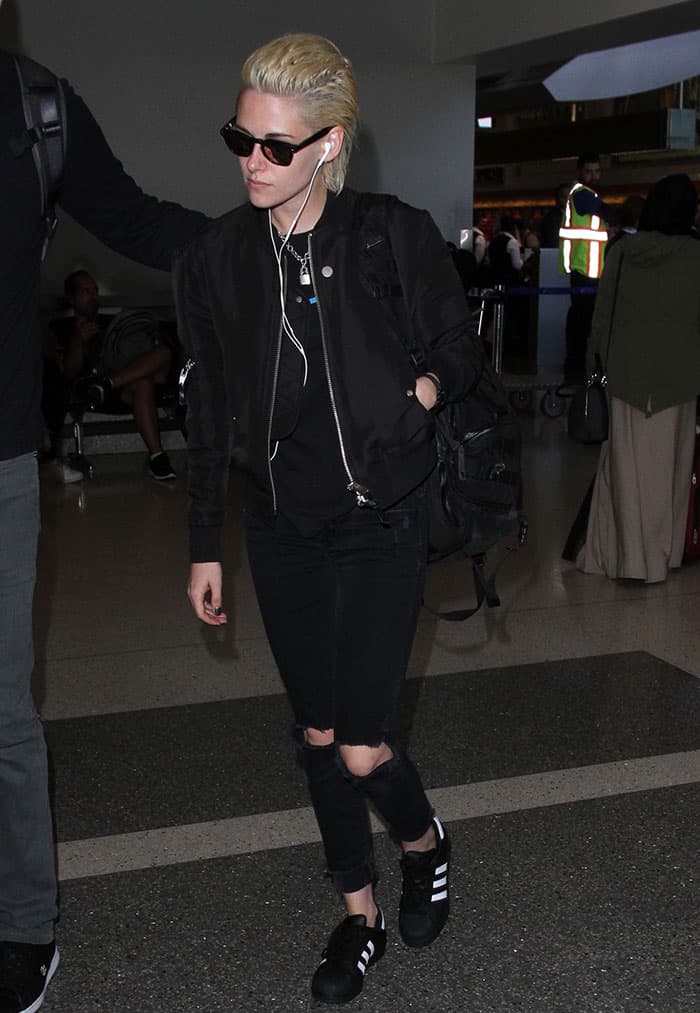 For a relaxed vibe, Kristen Stewart combined this outfit with distressed jeans and black sneakers