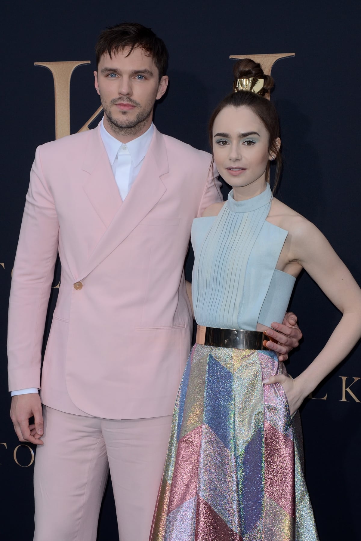 Nicholas Hoult is 10.5 inches taller than Lily Collins, with a height of 6ft 2 ½ (189.2 cm) compared to Lily's 5ft 4 (162.6 cm)