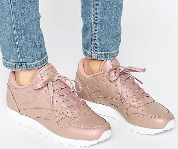 Reebok Classic Sneakers Rose Gold