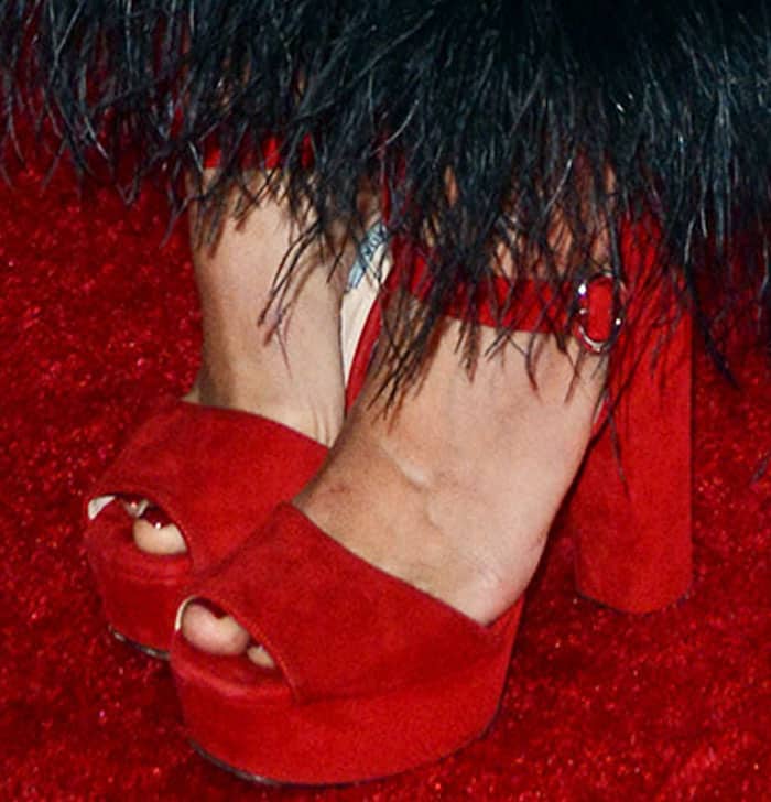 Sienna Miller shows off her feet in red Prada platform sandals