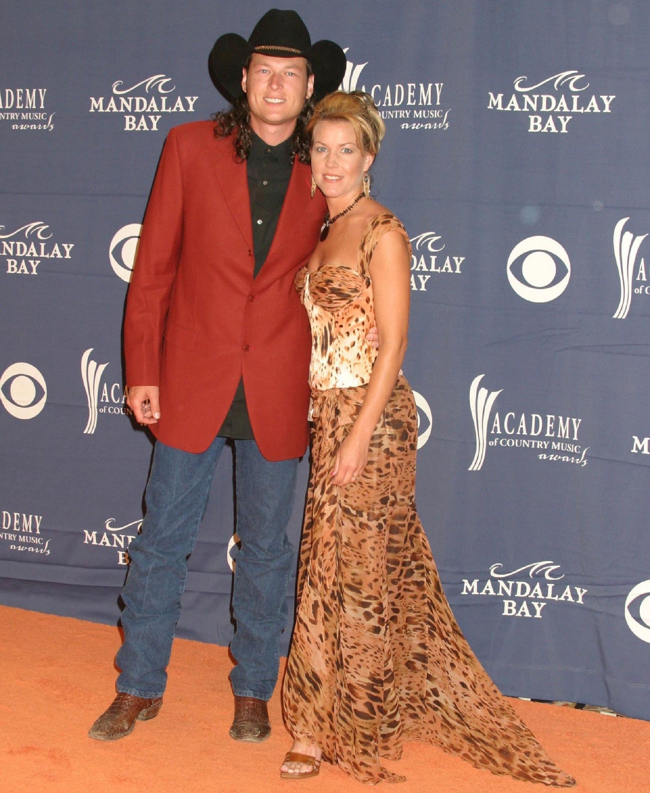 Blake Shelton was married to his high school sweetheart Kaynette Williams (also known as Kaynette Gern) from 2003 to 2006