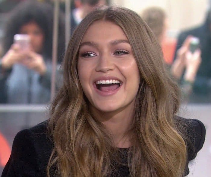 For her first appearance on the popular American talk show, Gigi Hadid model chose an outfit from Brandon Maxwell's Fall 2016 collection